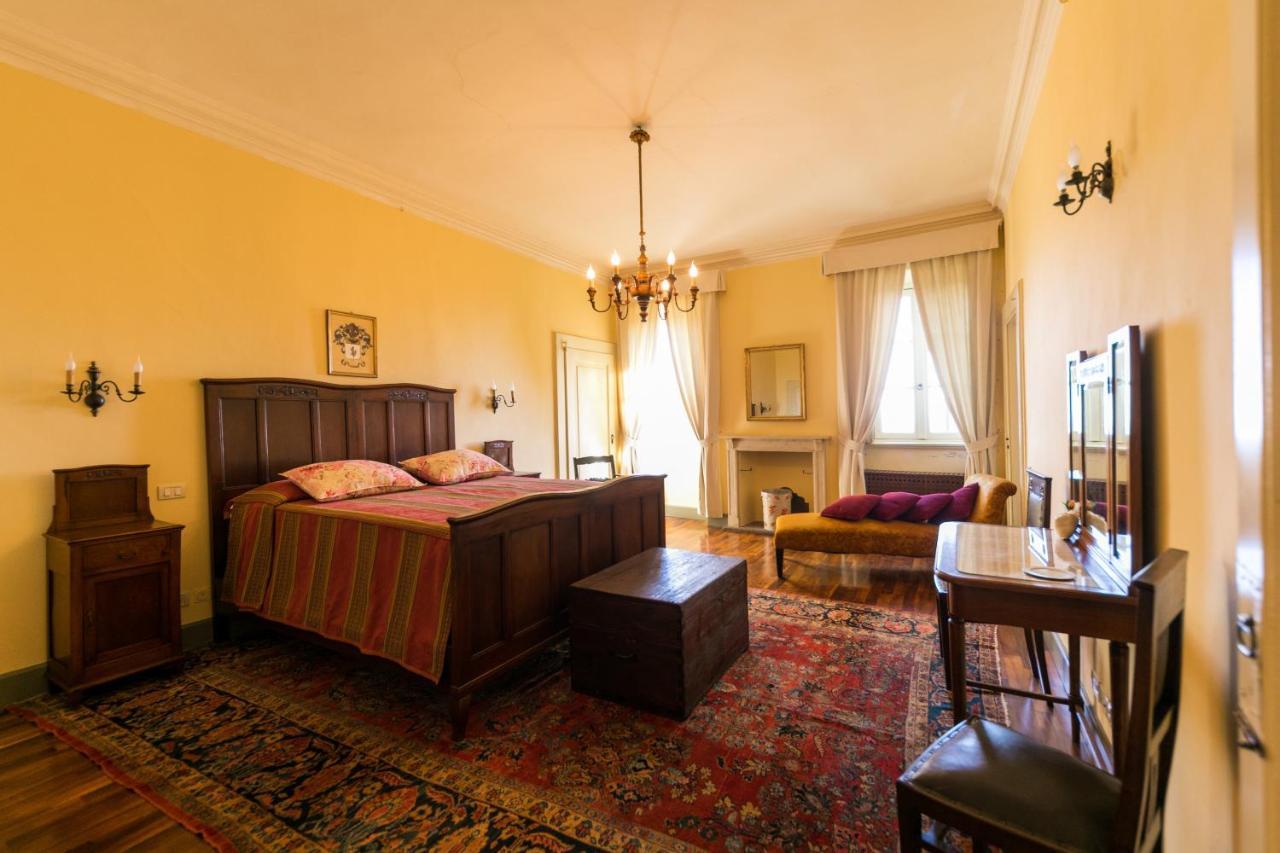 Castello Degli Angeli Guest house *
